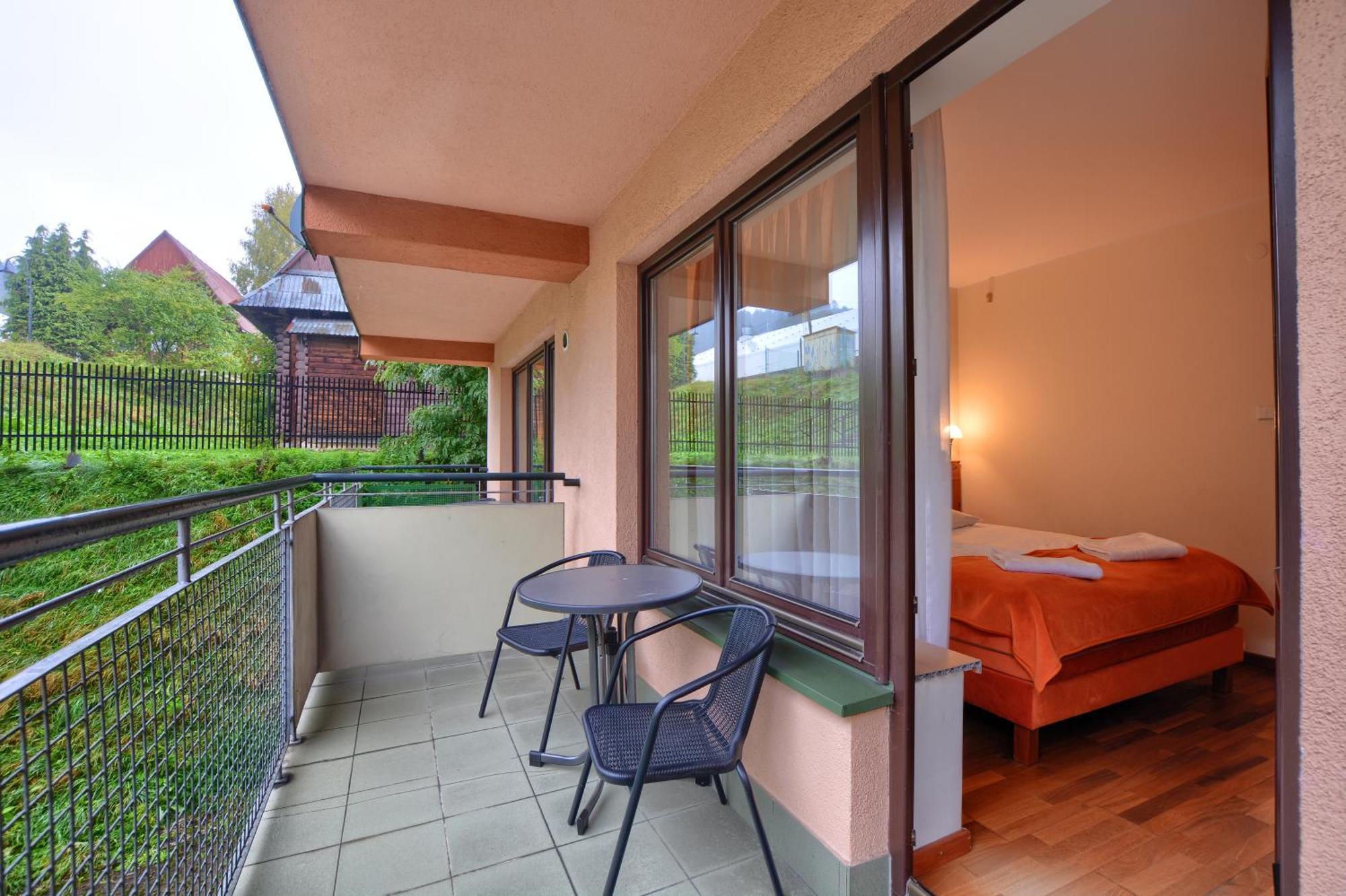 Apartamenty Na Pierwszym Pietrze Krynica Zdroj Luaran gambar
