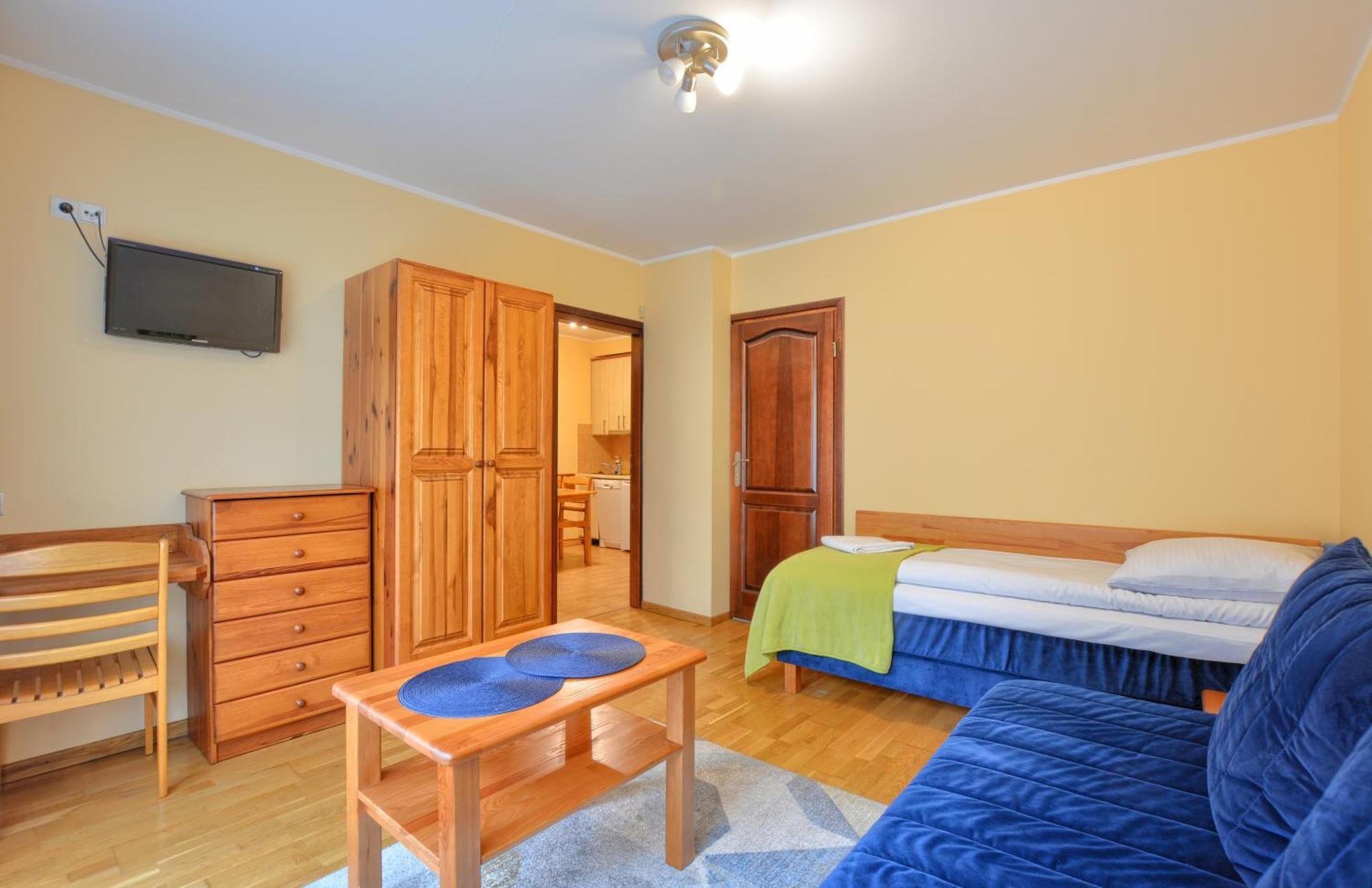 Apartamenty Na Pierwszym Pietrze Krynica Zdroj Luaran gambar
