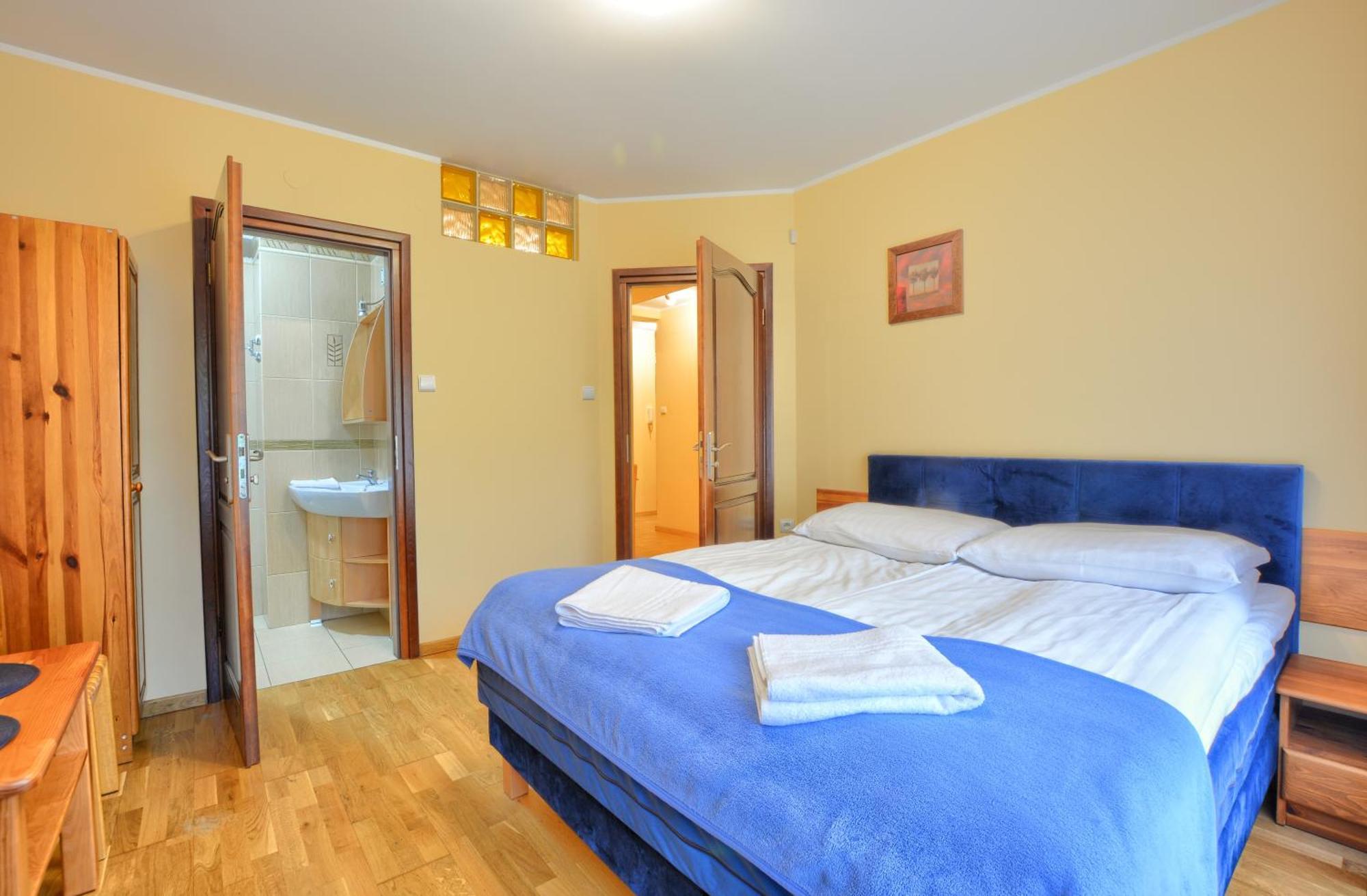 Apartamenty Na Pierwszym Pietrze Krynica Zdroj Luaran gambar