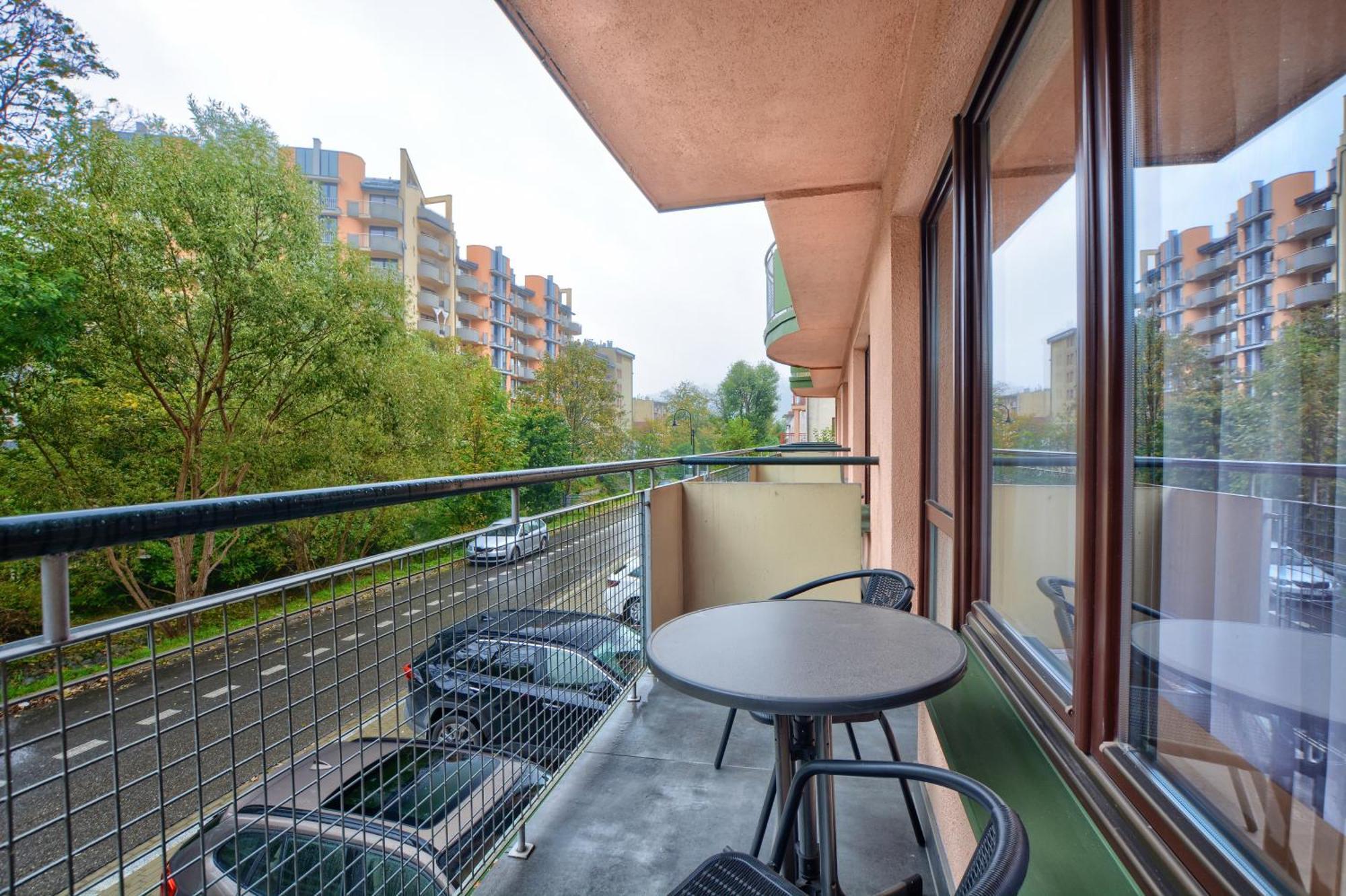 Apartamenty Na Pierwszym Pietrze Krynica Zdroj Luaran gambar