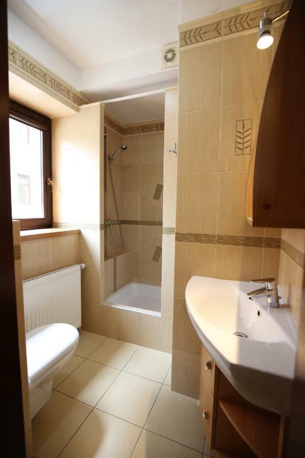 Apartamenty Na Pierwszym Pietrze Krynica Zdroj Luaran gambar