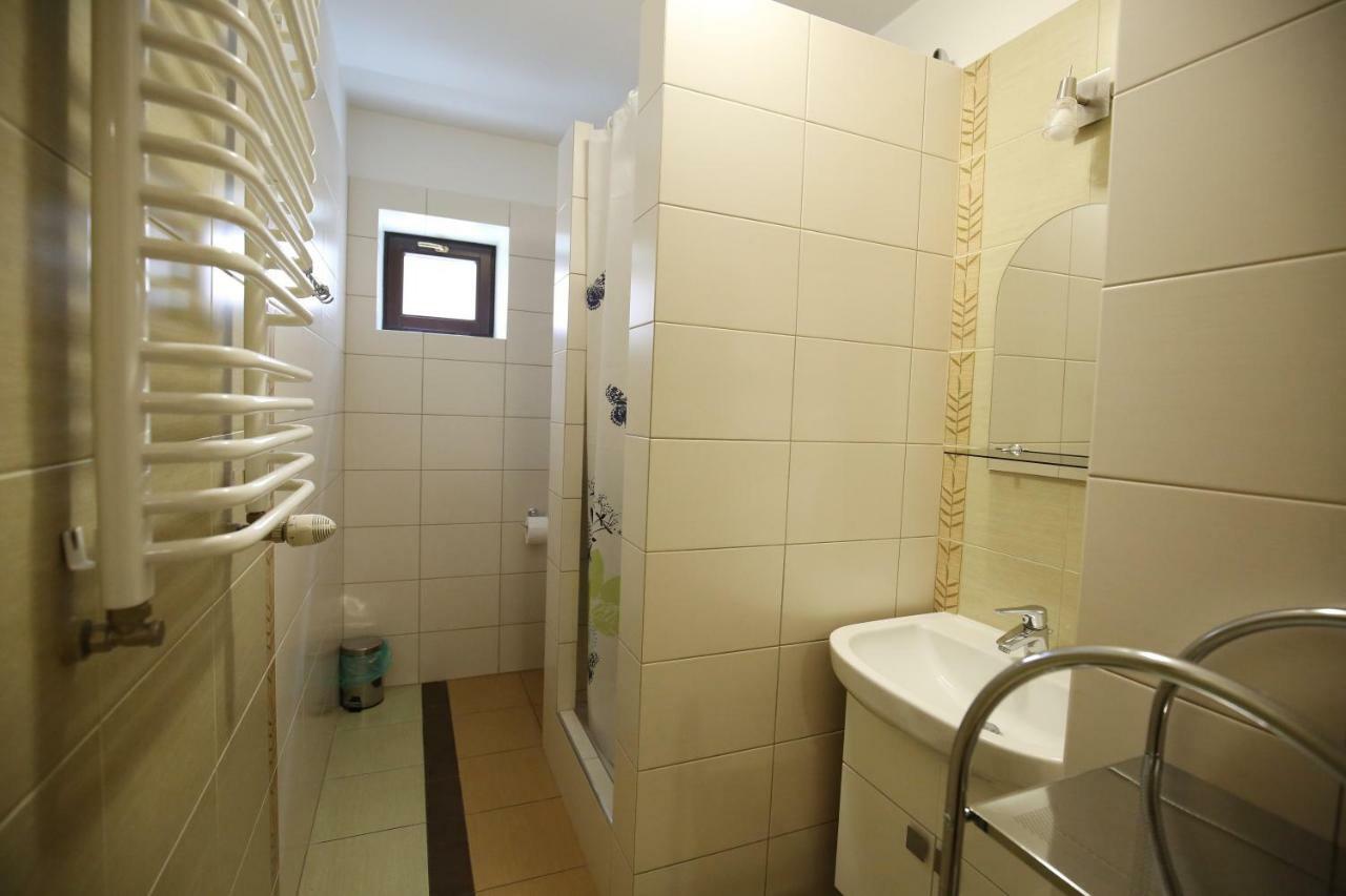 Apartamenty Na Pierwszym Pietrze Krynica Zdroj Luaran gambar